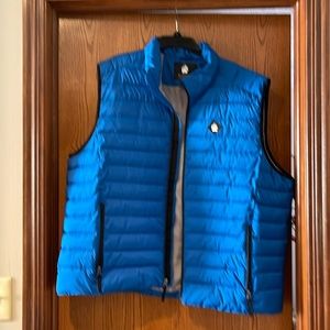 Men’s Alaskan hardgear vest 2xl blue.  Never worn
